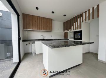 PH · 140m² · 4 Ambientes · 2 Cocheras · Lomas de Manantiales - Duplex 3 Dorm. - Escritorio Venta[