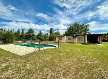 Quinta vacacional · 121m² · 4 Ambientes · Quinta en Venta en Portal de Belén