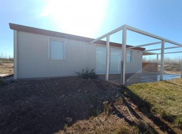 Casa · 124m² · 5 Ambientes · 1 Cochera · Casa en Venta La Peninsula - Lago Mari Menuco