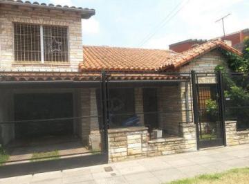 Casa · 82m² · 5 Ambientes · 2 Cocheras · Casa - Tablada