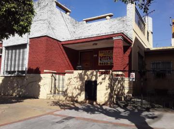 Casa · 85m² · 3 Ambientes · 1 Cochera · Casa - Lomas del Mirador