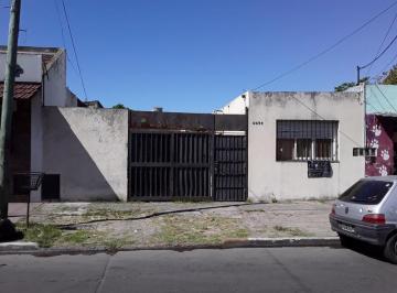 Casa · 54m² · 3 Ambientes · 1 Cochera · Terreno - San Justo