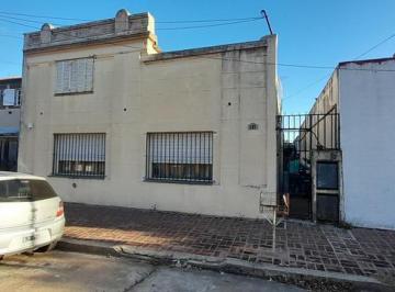 Casa · 138m² · 8 Ambientes · Casa en Tablada
