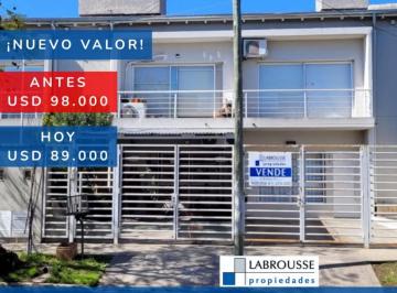 Casa · 95m² · 4 Ambientes · 1 Cochera · Duplex 3 Ambientes Ciudad Evita