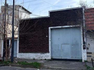 Bodega-Galpón · 200m² · Galpón en Lanús Este