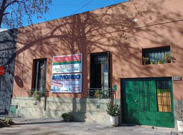 Casa · 110m² · 5 Ambientes · 1 Cochera · Casa a Reciclar en Polo Gastronomico