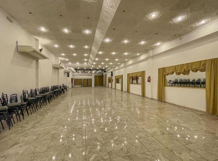 Local comercial · 580m² · 3 Ambientes