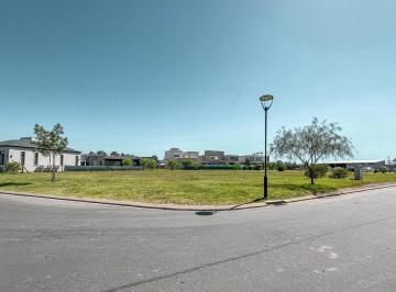Terreno · 967m² · Terreno Frente Sur en Vida Barrio Cerrado, Esquina Frente a Club House