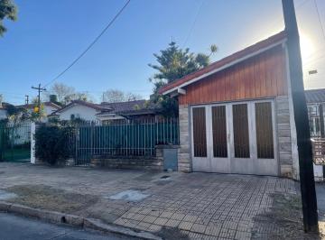 Casa de 4 ambientes, Morón · Venta Casa con Cochera, Excelente Ubicación. Apta Credito.