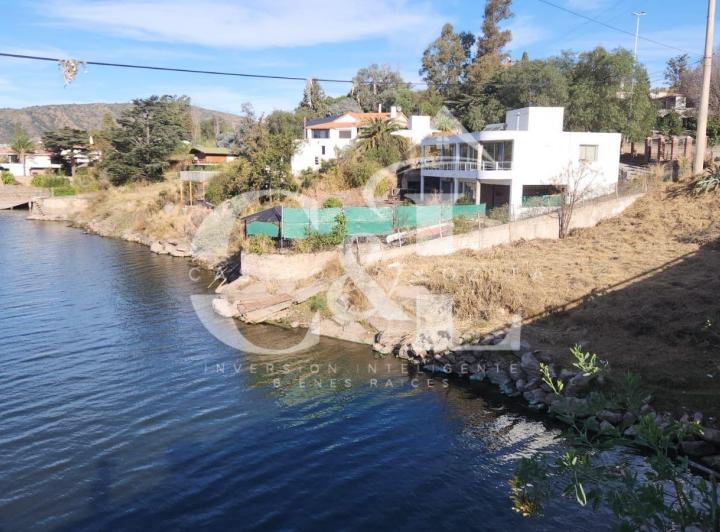 Terreno · 652m²