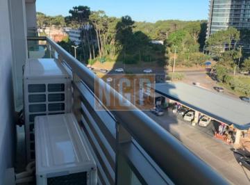 Foto1 · Edificio a Pasos de Punta Shopping