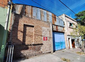 Bodega-Galpón en Venta de 1 ambiente San Martín · Amplio Galpon Ubicado en Pleno B° San Martin a 1 Cuadra de Plaza Nuñez