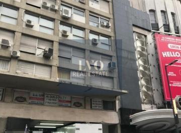 Departamento · 25m² · 1 Ambiente · Obelisco 1 Ambiente Amplio 25 m² Aprox. - en Buen Edificio Zona Teatros Sobre La Av Corrientes con Ve