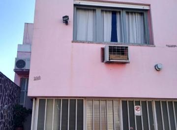 Casa · 127m² · 4 Dormitorios · 1 Cochera · Casa en Victoria