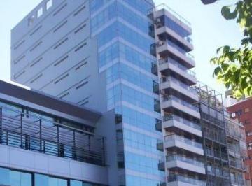 Oficina comercial · 212m² · 2 Cocheras · Oficina Instalada de Categoria