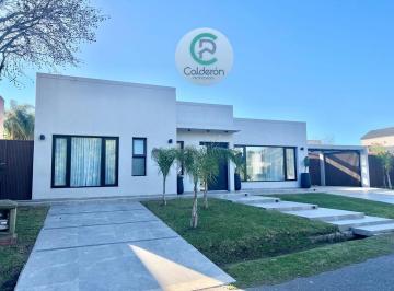 Casa · 170m² · 5 Ambientes · 2 Cocheras · Casa en Venta Country Club Banco Provincia