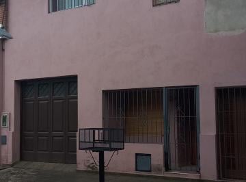 PH de 5 ambientes, Tres de Febrero · Dueño Vende Casa PH Al Frente con Garage Cubierto