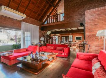 Casa · 700m² · 6 Ambientes · 2 Cocheras · Casa en Venta 6 Ambientes San Diego
