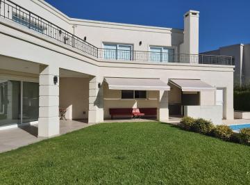 Casa de 8 ambientes, Pilar · Ayres Plaza Dueño Tomaría Propiedad en Parte de Pago Permuta