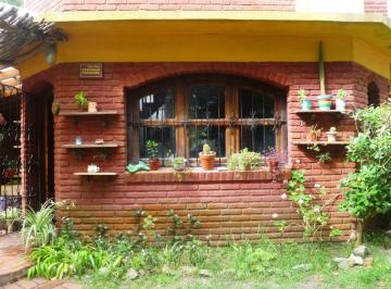 Casa · 950m² · 6 Ambientes · Oportunidad: Casa con Lote Apto Para Dos Viviendas