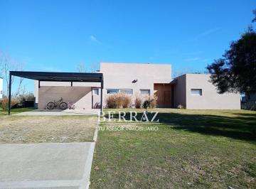 Casa · 180m² · 7 Ambientes · 2 Cocheras · Casa Venta 4 Ambientes en Estancias del Pilar, Barrio Golf Lote de 2703 m²