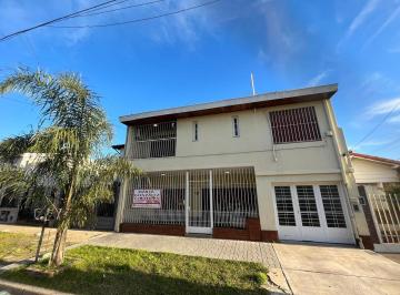 Casa · 200m² · 5 Ambientes · 1 Cochera · Casa 5 Ambientes Venta Ramos Mejia