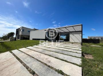 Casa · 800m² · 4 Ambientes · Casa Venta San Vicente Santa Rita 4 Ambientes