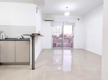 Departamento · 41m² · 2 Ambientes · Semipiso 2 Amb - Balcón Al Frente y Contrafrente - Escobar Centro