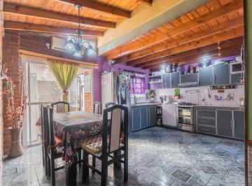 PH · 70m² · 3 Ambientes · Venta PH - Moron 3 Ambientes a Nuevo