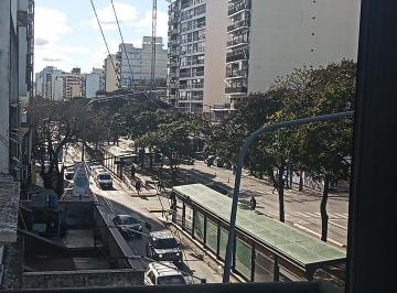 Frente a Avda. Maipú · Retasado Súper Piso V. López - Florida - Frente S/av Maipú - 4 Amb Balcón