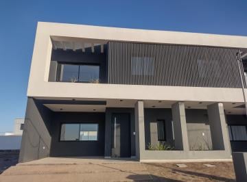 Casa de 5 ambientes, Córdoba · Solares de Manantiales Dúplex de 3 Dorm.