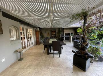 Casa · 433m² · 4 Ambientes · 2 Cocheras · Casa - Las Lomas - San Isidro