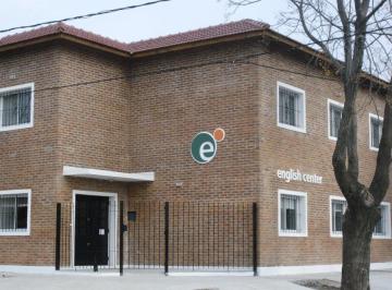 Oficina comercial · 255m² · 10 Ambientes · Local - Esc. - Centro