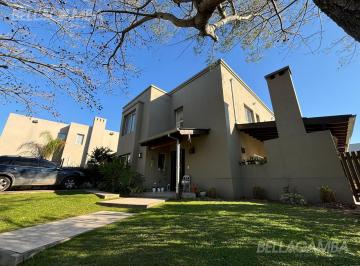 Casa · 170m² · 6 Ambientes · Casa Venta Bancalari 6 Ambientes Jardin Piscina