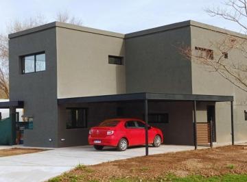 Casa · 214m² · 4 Ambientes · 3 Cocheras · Casa en Venta en San Matias - Area 4, San Matias, Escobar