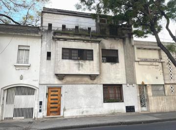 PH · 97m² · 5 Ambientes · Venta Casa 3 Dorm. con Patio - Centro
