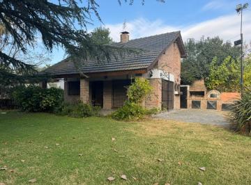 Quinta vacacional · 120m² · 3 Ambientes · 1 Cochera · Oportunidad Venta Quinta en Pilar, G. B. a. Zona Norte