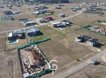 Terreno · 927m² · Venta Terreno Barrio Cerrado Los Juncos - Lujan