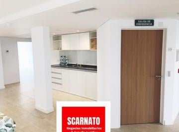 Oficina comercial , Parque Patricios · Alquiler de Oficina con Posibilidad de Deposito en Piso de Abajo con Montacarga