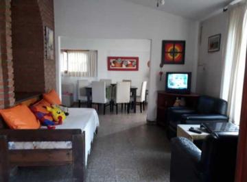 Casa de 5 ambientes, Villa Carlos Paz · Jl Inmobiliaria Vende Chalet en C. Paz, Ideal Para Emprendimiento Comercial