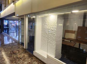 Local comercial de 2 ambientes, Ciudad de Mendoza · Local Comercial en Galeria Piazza - 40 m²