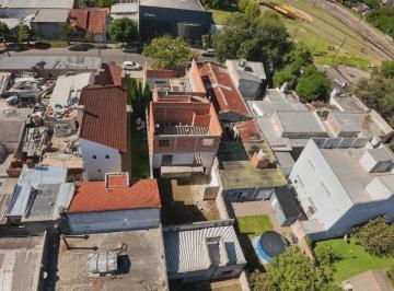 Terreno · 200m² · 1 Ambiente · Lote con Planos Aprobados Para 8 Unidades Ferroautomotor
