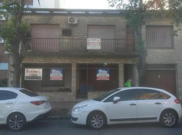 Casa · 110m² · 4 Ambientes · Casa en Venta Ubicado en Morón, G. B. a. Zona Oeste, Argentin