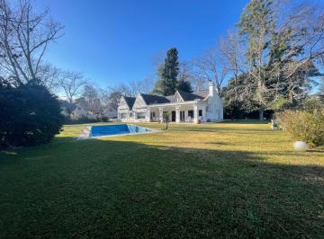 Casa de 7 ambientes, Pilar · Casa en Venta en Mayling Club de Campo