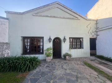 Casa · 128m² · 4 Ambientes · 1 Cochera · Casa 4 Ambientes en Venta en Ituzaingo