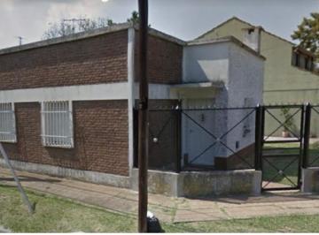 Casa de 4 ambientes, Almirante Brown · Casa en Venta