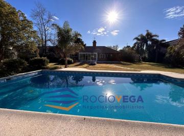 Casa · 300m² · 5 Ambientes · 1 Cochera · Casa en Alquiler en Country San Diego, Moreno