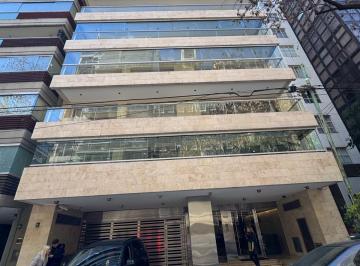 Departamento · 180m² · 4 Ambientes · 1 Cochera · Departamento en Venta en Ugarteche Al 3100