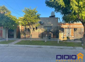 Casa de 6 ambientes, Esteban Echeverría · Casa Venta Luis Guillón