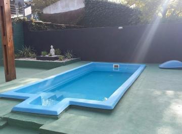 Casa · 184m² · 6 Ambientes · 2 Cocheras · Casa en Barrio Semi Cerrado Club Tenis La Plata